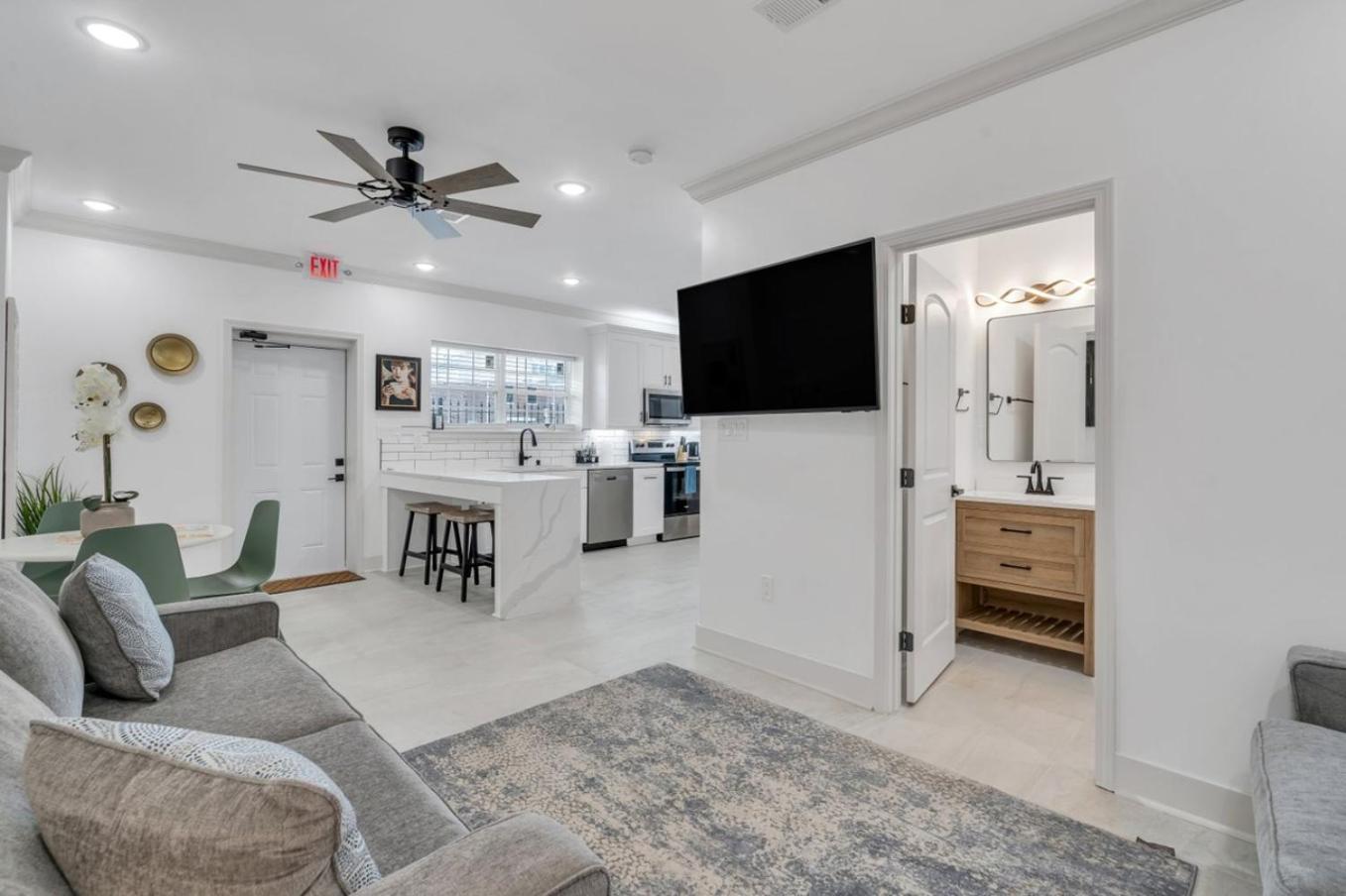 ניו אורלינס Sleeps 24-Spacious Suites Near Fq W Pool מראה חיצוני תמונה