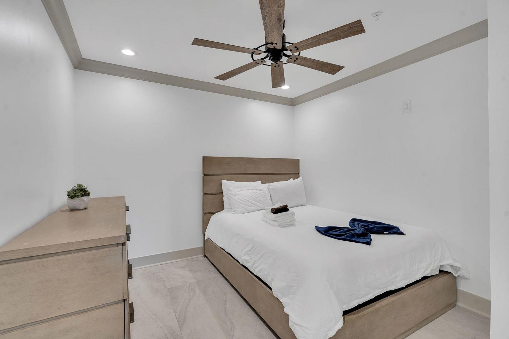ניו אורלינס Sleeps 24-Spacious Suites Near Fq W Pool מראה חיצוני תמונה