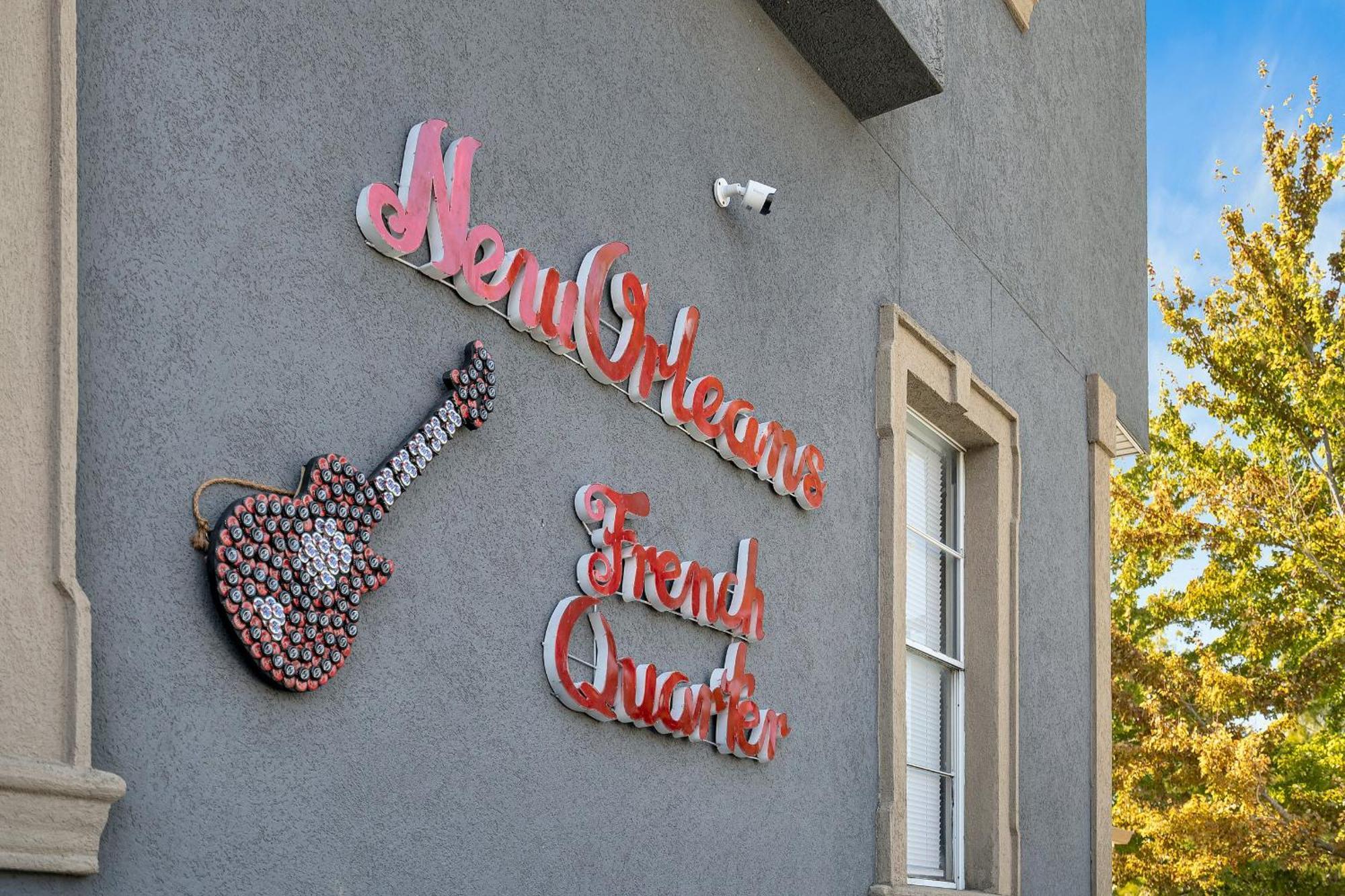 ניו אורלינס Sleeps 24-Spacious Suites Near Fq W Pool מראה חיצוני תמונה
